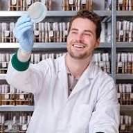 Dr. Auke de Jong
