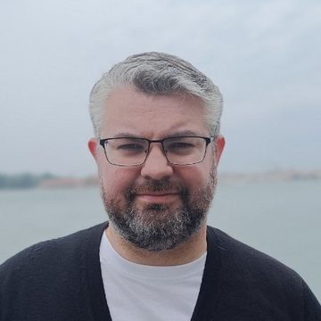 Dr. Brett Metcalfe